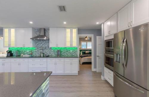 Wellington House | 5BR Wellington Equestrian Retreat