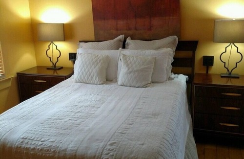Bostic House | 5G WiFi 4Season NC Foothills Cabin on 7 Acres, Facing South Mountain State Park