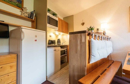Les Avanchers-Valmorel Apartment | 5m from ski slopes, 4th floor, view mountain/ski slopes, balcony, tv, ski locker, 33m², Valmorel