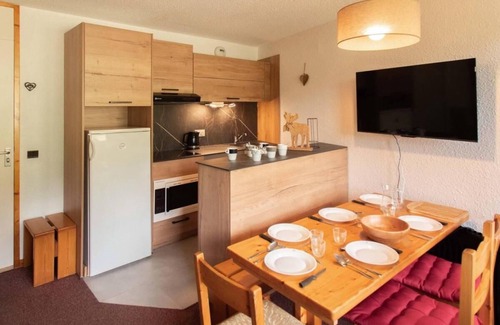Les Avanchers-Valmorel Apartment | 5m from ski slopes, 4th floor, view mountain/ski slopes, balcony, tv, ski locker, 33m², Valmorel