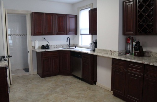 Asbury Park House | 5min Walk to Asbury Park Beach! 4BR 2BA with Parking!