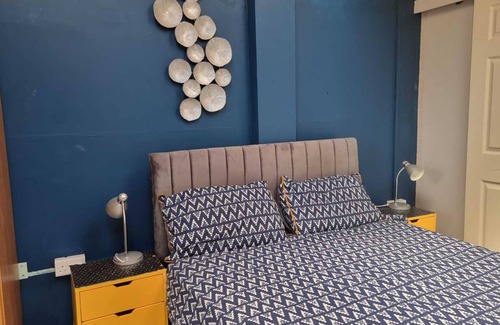Ashford Bed & Breakfast | 5mins from Designer outlet, Self check in room with private entrance, ensuite