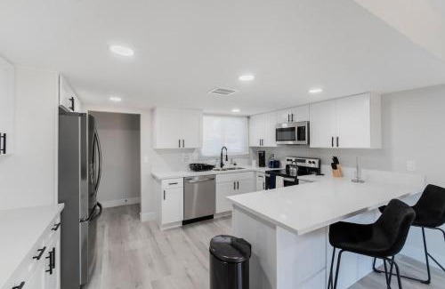 Las Vegas House | 5Mins to Fremont 10Mins to Strip! Sleeps 8!