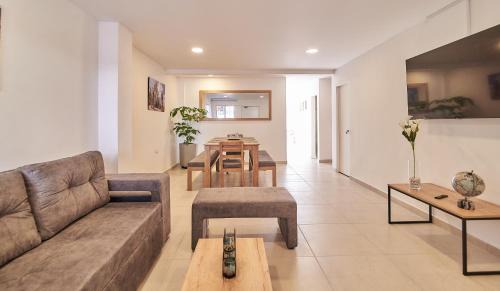 Florida Nueva Apartment | 5STARHOMES - Comodidad y encanto en Laureles