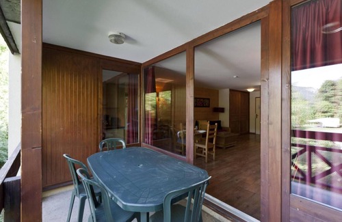 Brides-les-Bains Apartment | 5th floor, balcony, tv, ski locker, 56m², Brides Les Bains