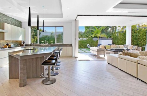 Carthay Circle Villa | 5th Street Villa - Pool/Spa