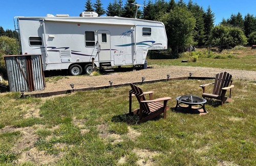 Forks House | 5th wheel on lot.