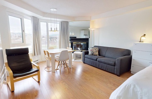 Beaupre Condo | 6-304 : Superior Studio - sleeps 4