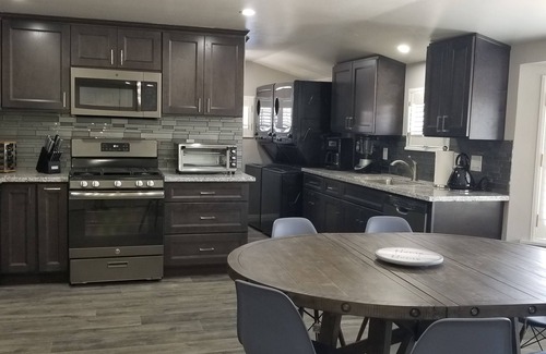 Southwest Anaheim House | 6,500/Month– Ideal for Corporate Housing, Insurance Claims, Relocation Stays