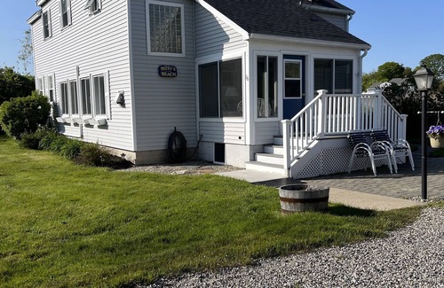 Rye House | 6 bed, 2 bath home walk to Jeness Beach. Ideal for destination wedding guests.
