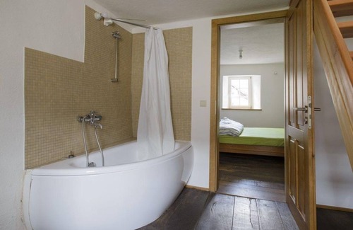 Wissmannsdorf Other | 6 bed cottage (daisies) - 3 stars - Nengshof