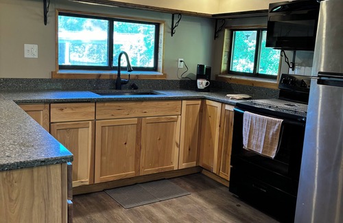 Union City House | 6 Bed River Home, Right On St. Joseph River.