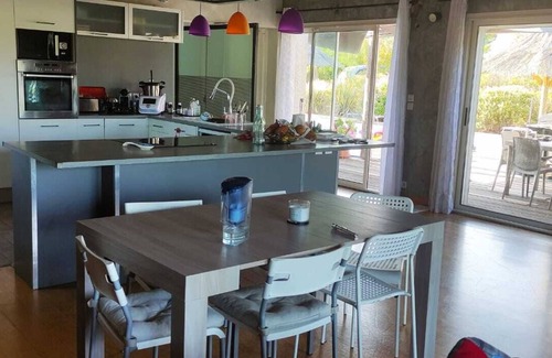 Montesquieu-des-Alberes House | 6 bedrooms, swimming pool, quiet, fully equipped,nair-condit. 15 mins sea/Spain