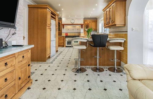 Longhoughton Cottage | 6 bedroom accommodation in Longhoughton, near Alnwick