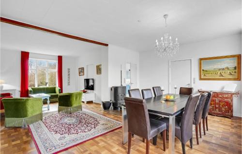 Roslev House | 6 Bedroom Amazing Home In Roslev