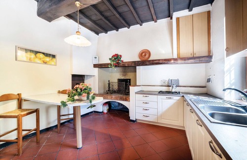 Dicomano House | 6 bedroom amazing home in Dicomano