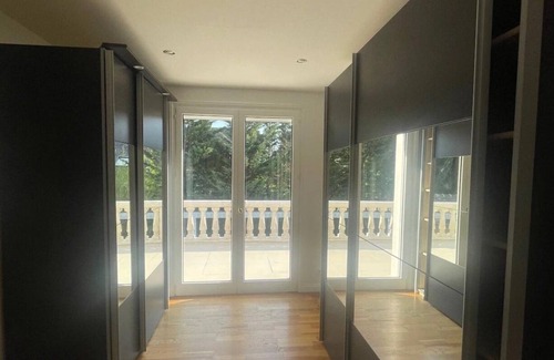 Saint-Nom-la-Breteche Villa | 6 Bedroom Villa in Saint-Nom-la-Bretèche