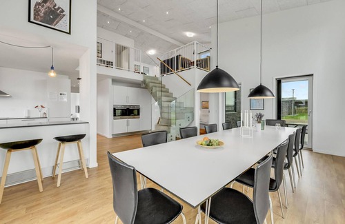 Sondervig House | 6 bedroom gorgeous home in Ringkøbing