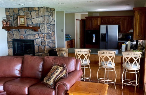 Shell Knob House | 6 Bedroom Home - Lake Front , Table Rock Lake, Mo.