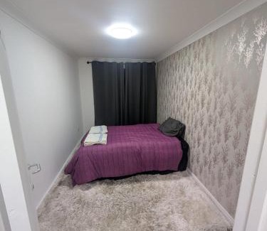 Dartford Apartment | 6 Bedroom House, Close to London and Bluewater