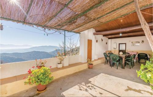 Iznajar House | 6 Bedroom Lovely Home In Iznájar