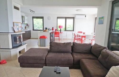 Budjaka Villa | 6 bedroom luxury villa in quiet area, with private pool near beaches