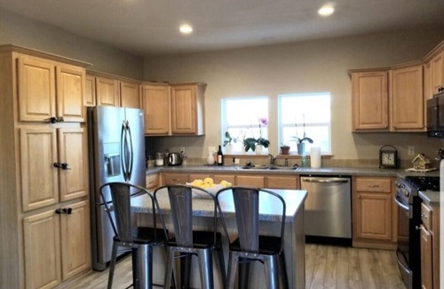 Gypsum House | 6 bedroom mountain retreat w/private Hot tub