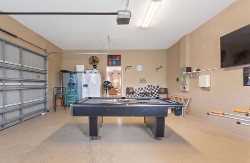 Tuscan Hills Cottage | 6 Bedroom Premium Home With Pool, Spa and Games Room #800