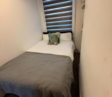 Kings Cross St. Pancras Apartment | 6 Bedrooms Entire House in King's Cross