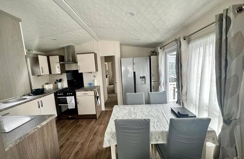 Towyn House | 6 berth luxury caravan, Lyons Winkups Holiday Park