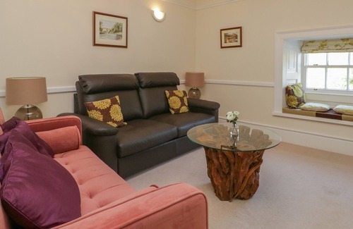 Cark Apartment | 6 CARK HOUSE, family friendly in Cark In Cartmel