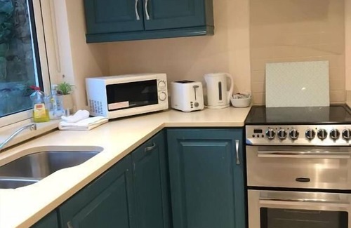Galway City Centre House | 6 Eyre Square Lane