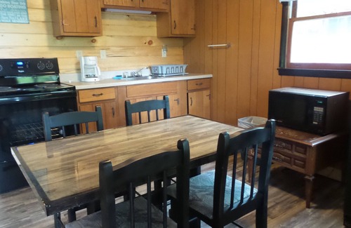 Chestertown Cottage | #6 Lakeview @Birchwood Cottages at Loon Lake. Family Friendly Waterfront