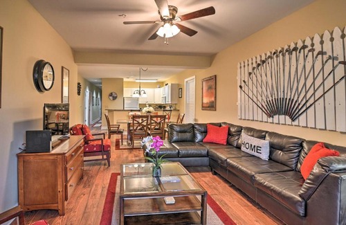 Carolina Forest Apartment | 6 Mi to Boardwalk Condo with Pool in Myrtle Beach