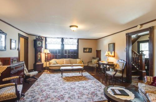 White Haven House | 6 Mi to Hickory Run Park Victorian Home with Porch