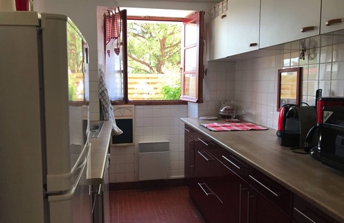 Angles House | 6 minutes from the beach, for this charming farmhouse of 50m2 with enclosed garden