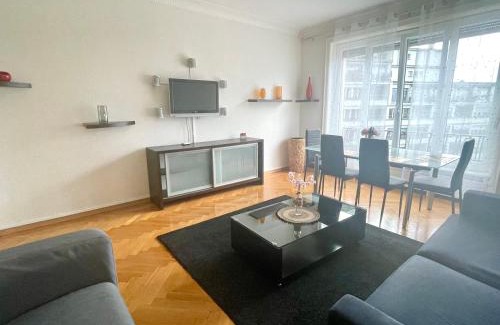 Lausanne Apartment | 6 minutes walking from the Lausanne train station 2 rooms Apartment