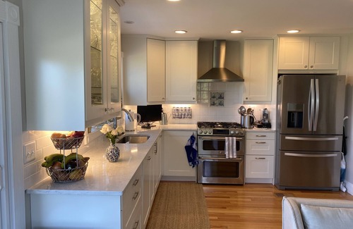 Middletown Condo | 6 Month Minimum or Longer!n1 mile from Beaches & Close to Downtown Newport, RI
