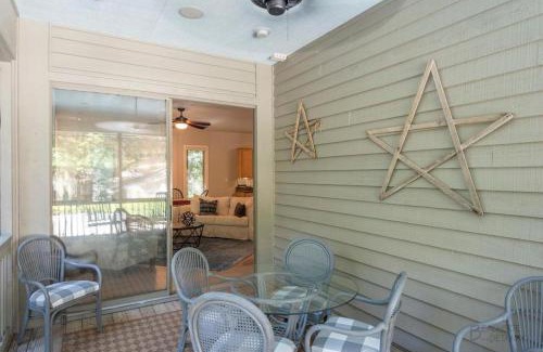 Lawton Woods House | 6 Pender Lane