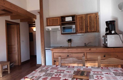 Aussois Apartment | 6-person apartment with Wifi and mountain view