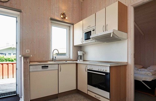 Lensterstrand House | 6 person holiday home in GROEMITZ