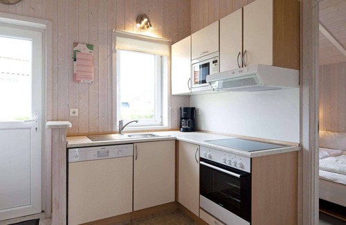 Lensterstrand House | 6 person holiday home in GROEMITZ