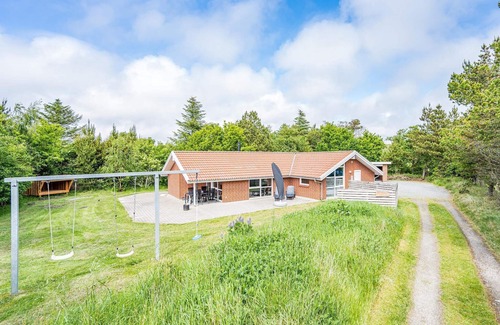 Blavand Strand House | 6 person holiday home in Blåvand