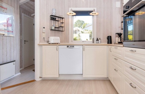 Grønninghoved Strand House | 6 person holiday home in Sjølund-By Traum
