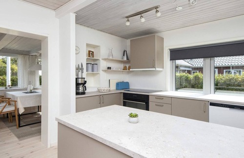 Grønninghoved Strand House | 6 person holiday home in Sjølund-By Traum