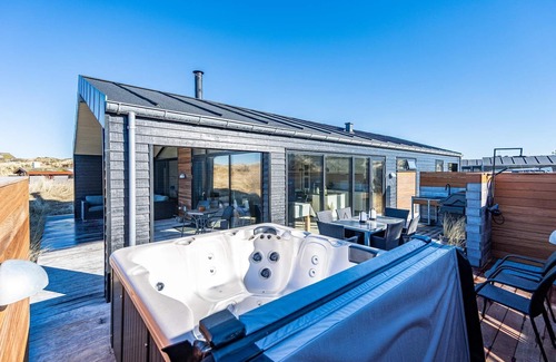 Henne Strand House | 6 person holiday home in Henne