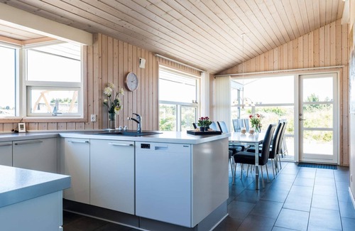 Henne Strand House | 6 person holiday home in Henne