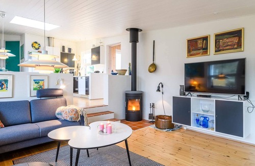 Henne Strand House | 6 person holiday home in Henne