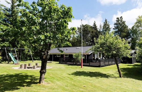 Henne House | 6 person holiday home in Henne