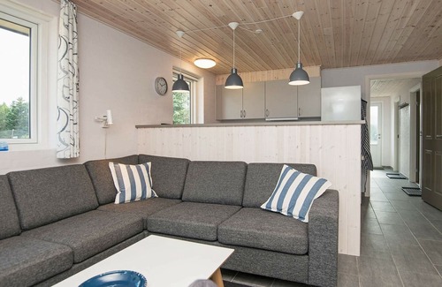 Henne House | 6 person holiday home in Henne